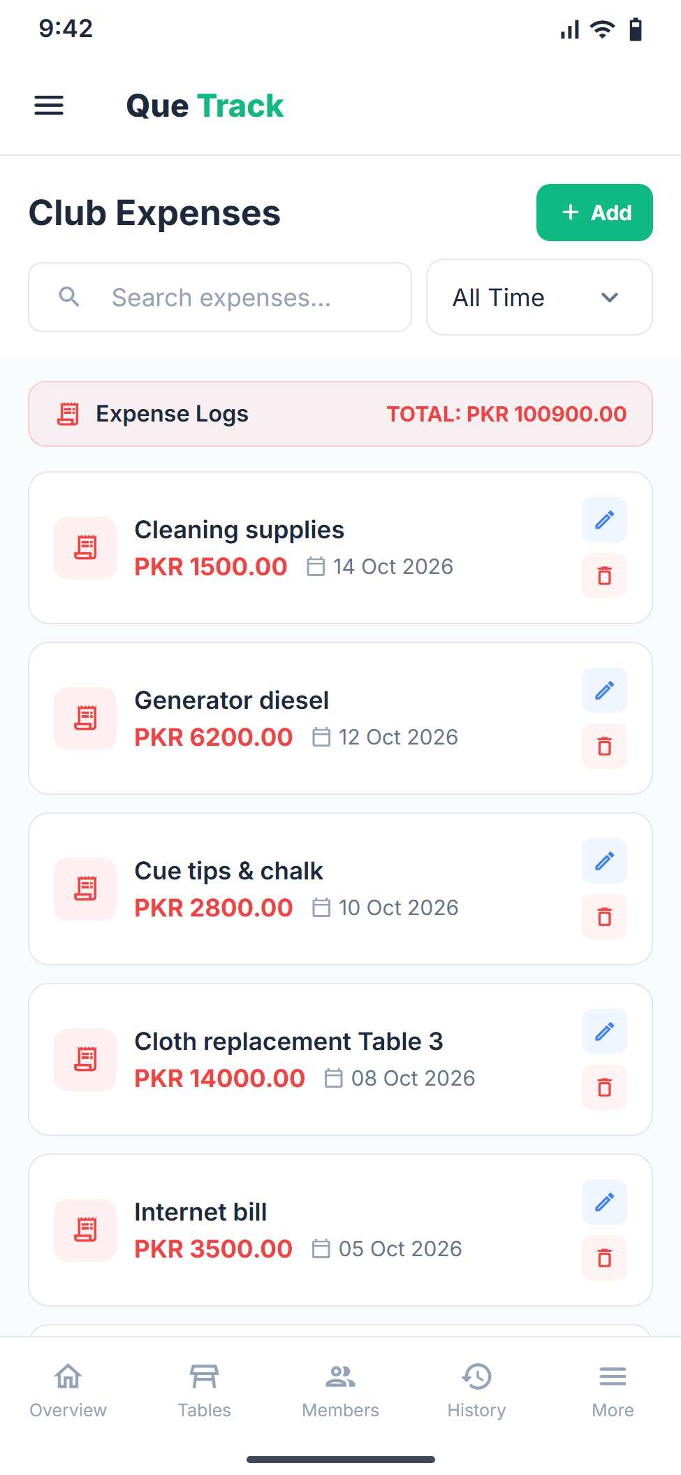 Expenses screen in the QUE TRACK Android app